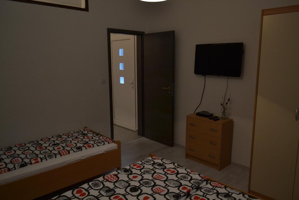 Apartments Peloza Porec Room photo