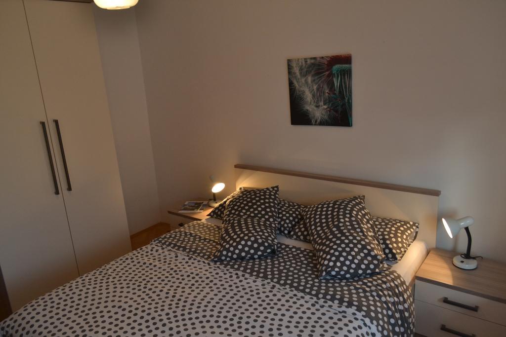 Apartments Peloza Porec Room photo